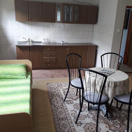 Prenociste Vitas Bed and Breakfast Miljevina Esterno foto