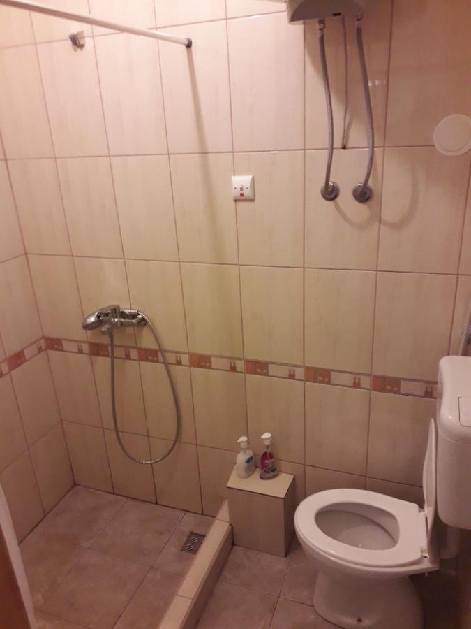 Prenociste Vitas Bed and Breakfast Miljevina Esterno foto