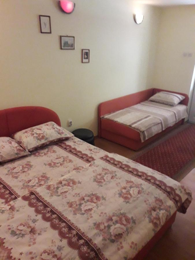 Prenociste Vitas Bed and Breakfast Miljevina Esterno foto